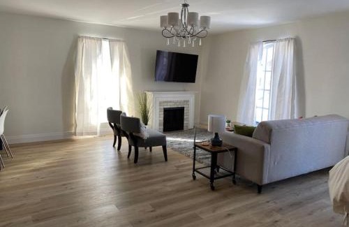 Cobourg Apartamento | The Gables