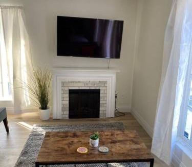 Cobourg Apartamento | The Gables