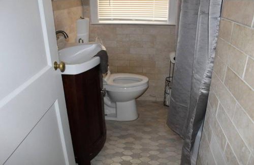 Vollintine-Evergreen Casa | 3BR, 2BA Hidden Gem in Midtown/Evergreen district