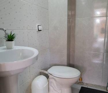 Harmonia Apartamento | Studio com sacada, área de lazer e garagem.