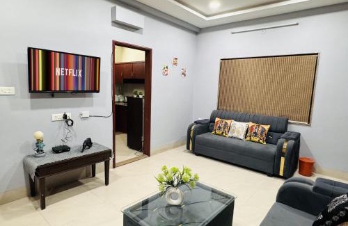 Indore Apartamento | Home Escape 2BHK Apartment Near Brilliant Convention Centre - Adults Only