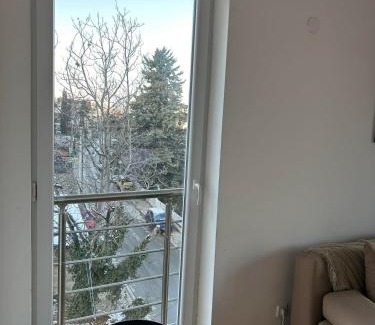 Kisela Voda Apartamento | Modern Apartment with Panoramic City Views