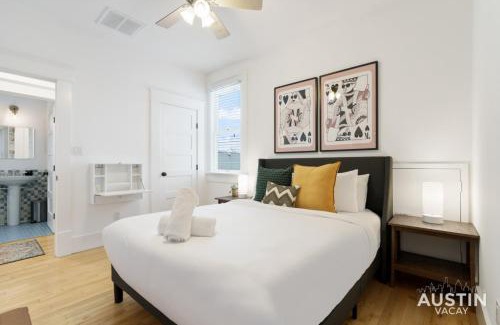 Clarksville Casa | Chic ATX Hideaway Patio with Firepit and Pet Friendly