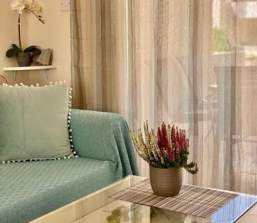Old Town Apartamento | Royal Seacrest apartment with garden G5
