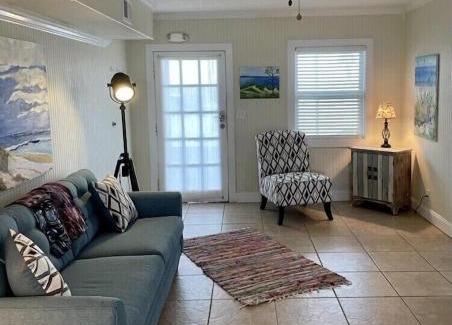 East End Casa | Pineapple Cottages SGI