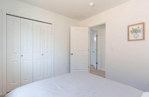 North Image Casa | Modern 3b/2b Retreat near Portland (Must-See)