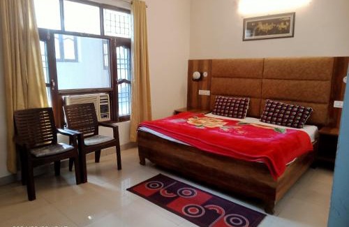 Gunehr Casa | KAMAKSHI GUEST HOUSE