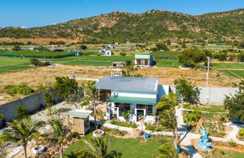 Ninh Hai Hotel | Chilli Fields