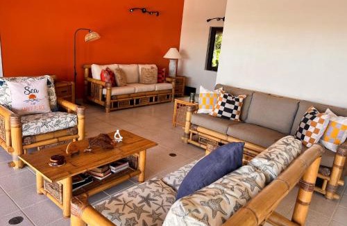 The Bight Apartamento | Lakeside Tranquility - Central - No booking fee