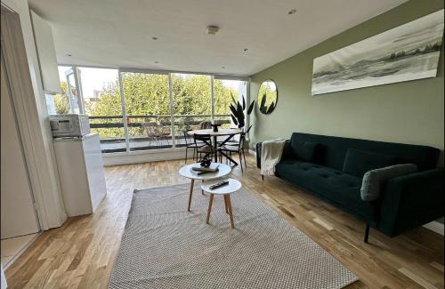Primrose Hill Apartamento | Primrose Hill Apartment with Balcony