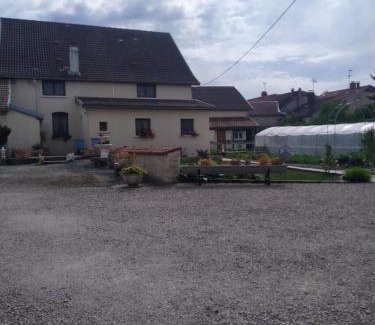 Lanty-sur-Aube Cama Y Desayuno | A la maison du Bonheur