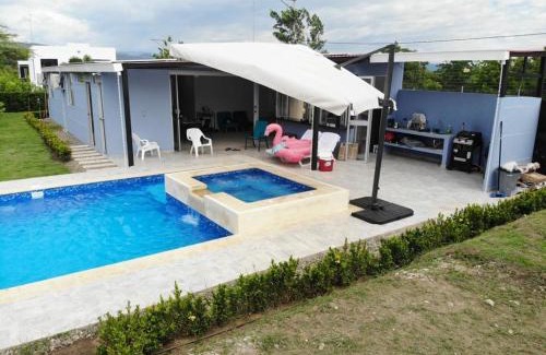 Ricaurte Casa | Casa Macondo, Piscina privada