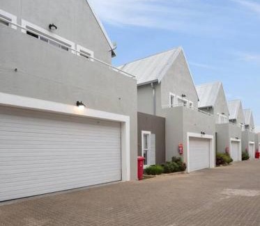 Windhoek Apartamento | Puteoli Estate - Modern Elegance