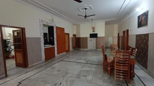 Amritsar Casa | Royal Oaks Guest House