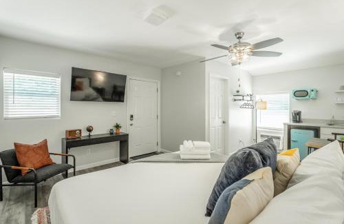 Chattanooga Hotel | 03 The Knoll Room - A PMI Scenic City Vacation Rental
