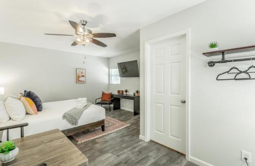 Chattanooga Hotel | 03 The Knoll Room - A PMI Scenic City Vacation Rental