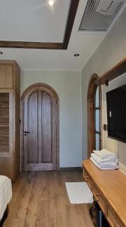 Van Don Villa | Kayak Villa-Sonasea Harbor City Van Don