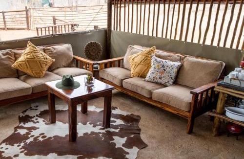 Phalaborwa Cabina | Kingly Bush Camp