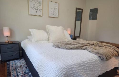 East Durham Casa | Cheerful 2 Bedrms-Walk2DowntownDUKE NCCU Location
