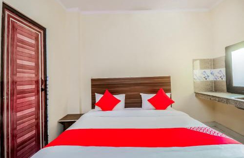Delhi Hotel | OYO 69443 Vision Rooms