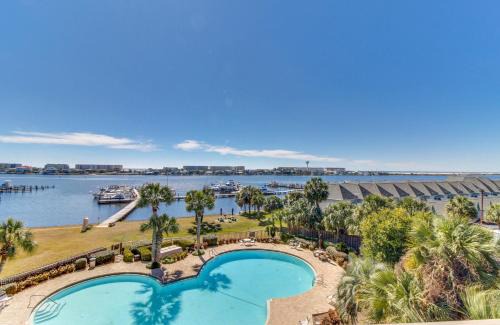 Fort Walton Beach Hotel | Pirates Bay A415