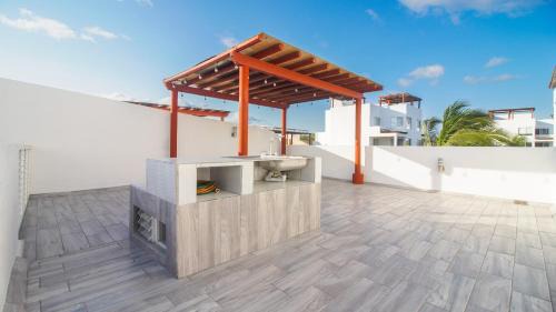Granjas del Marqués Casa | HostPal Villa Azulita Acapulco Diamante