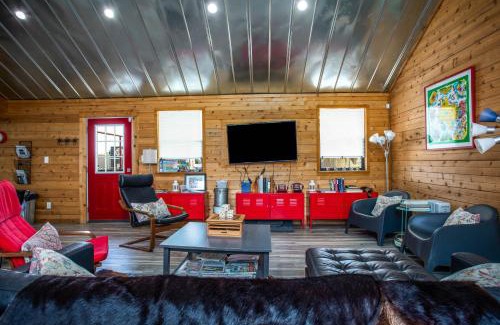 Bandera Casa | Bandera Box Guest House