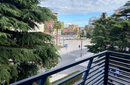 Durres Apartamento | Brand New Apts located at the city’s main square-100 mbs wifi