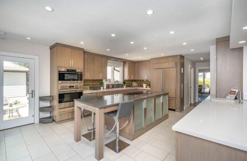 Mayhew Casa | Lake Norman treasure sunset view