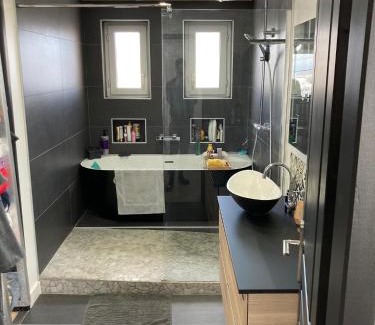 Bel Air - Le Golf - Cote Chaude Casa | Chambre privée dans villa