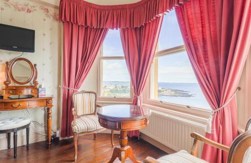 Port St Mary Cama Y Desayuno | Aaron House