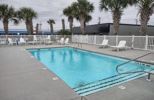 Atlantic Beach Apartamento | Island Inn of Atlantic Beach - Queen Suite Unit 202