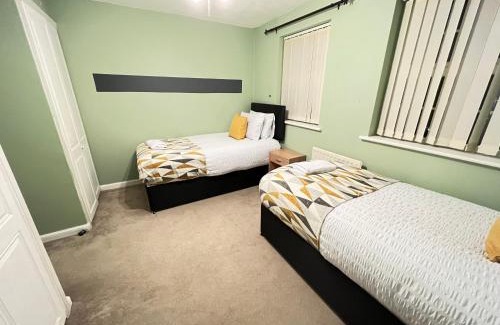 Sittingbourne Apartamento | 4 Bed Town house with 7 beds and sleeps 8