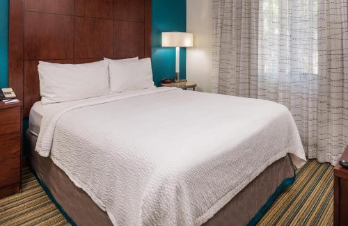 North Mountain Apartamento | Metro PHX downstairs 1bd sleeps 4 ADA Accessible