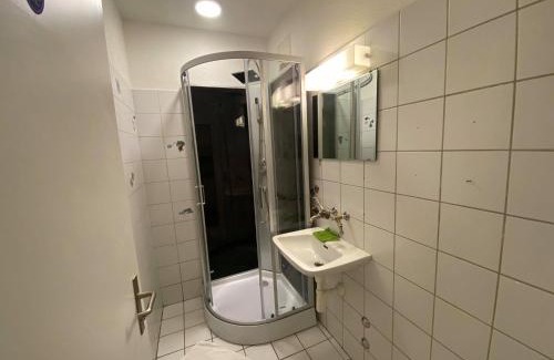 Gundeldingen Casa | Large Guest Room in Guest House