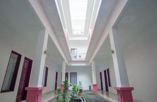 Ternate Casa | RedDoorz Plus near Pantai Falajawa