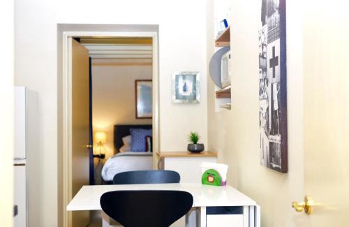 Kirribilli Casa | Large 1-bed ground floor apartment in Kirribilli