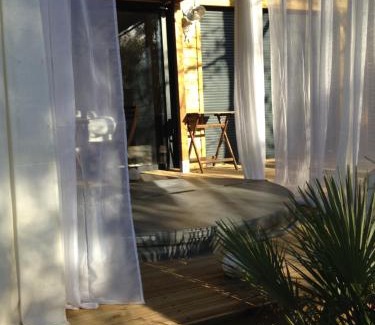 Audenge Cama Y Desayuno | L'Haute en couleur cabanes spas