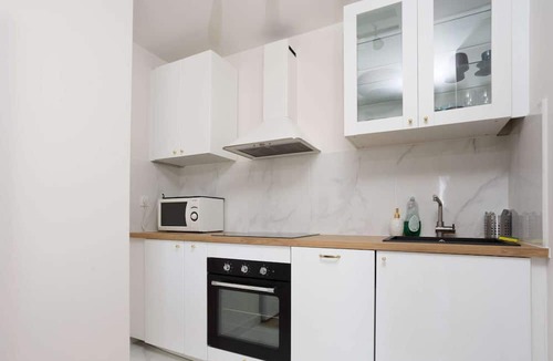 Vanves Apartamento | 3 minutes from metro, sleeps 2, and parking at Porte de Versailles 3 stars