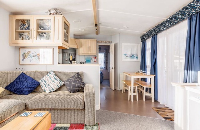 Haven Heaven - a caravan that sleeps 6 guests in 3 bedrooms