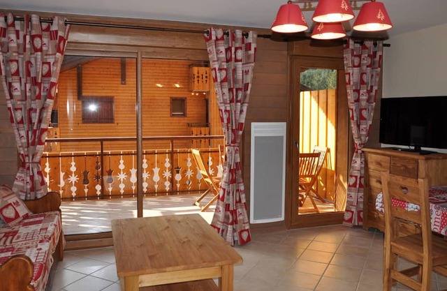 Amplio 3 piezas con gran balcón/terraza! ¡Multi Pass incluido!