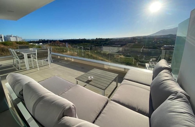 Superb NEW apartment with 3 bedrooms, Sea & Mountain views, swimming pool, WIFI
