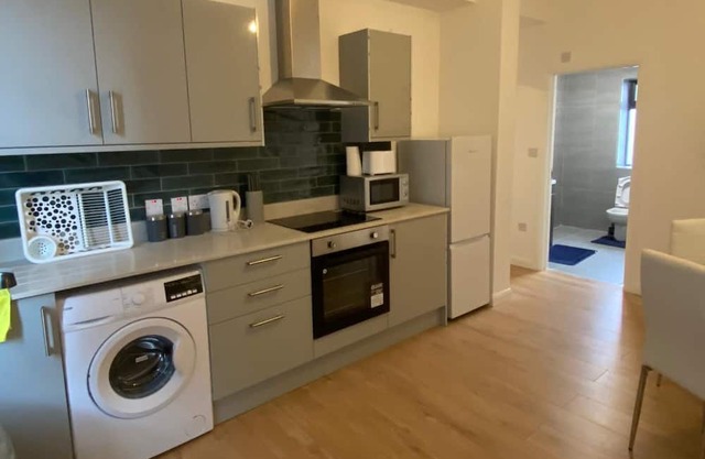 Lovely one bedroom in Ealing F6