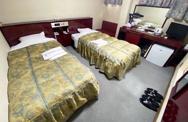 Twin room nonsmoking 3 minutes on foot from J / Mihara Hiroshima