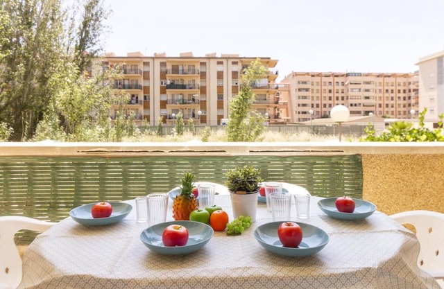Apartment La Pineda, 2 bedrooms, 6 persons
