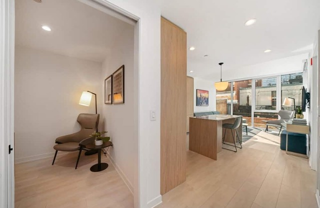 Stretch out in our spacious Executive One Bedroom & Office Suite.
