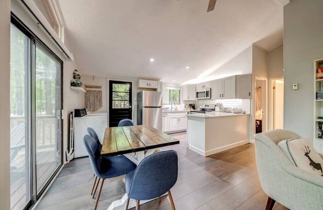 Dog Friendly w/ Pool Access and Fire Pit