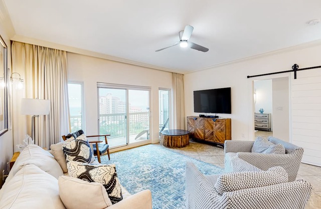 Renovated Gulf view condo w/ beach access & resort pools, hot tub, tennis