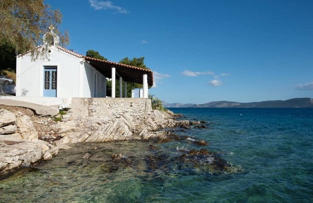 Traditional Guest House of "Grandma Vitsa" Ermioni