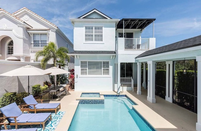 Stylish Villa with Grand Views at Reunion